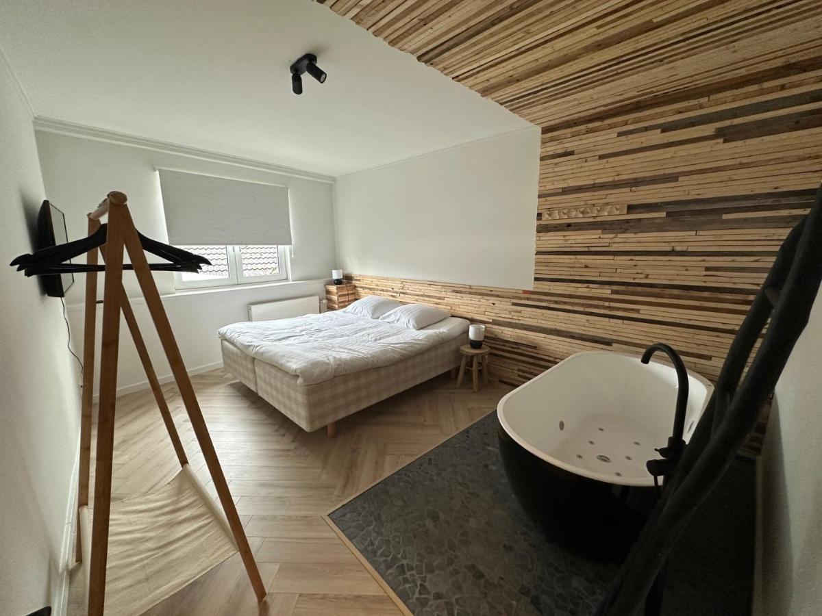 Vakantiehuis 'T Poortje Villa Lanaken Luaran gambar